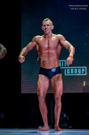 CLASSIC PHYSIQUE НОВИЧКИ